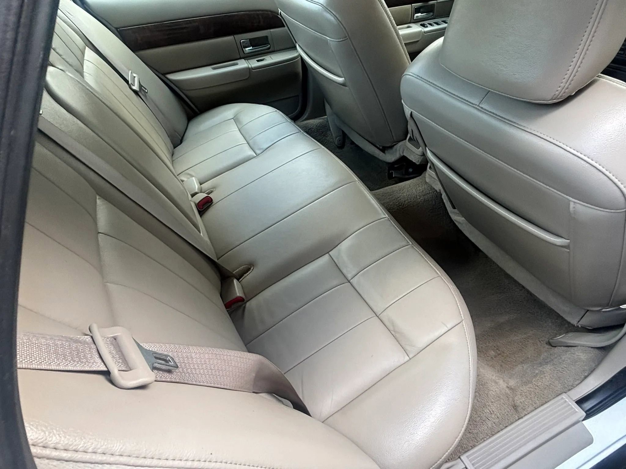 Used 2009 Mercury Grand Marquis LS image 19