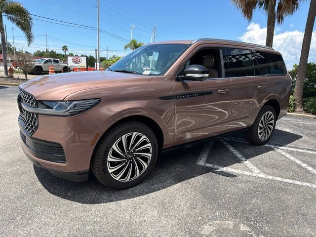 New 2026 Lincoln Navigator Black Label AWD/4WD image 3