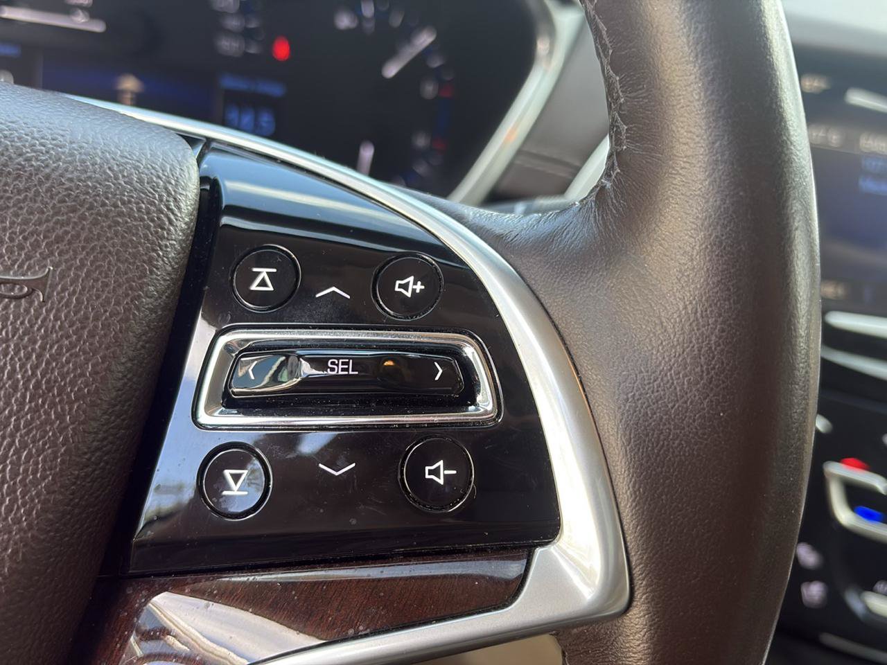 Used 2013 Cadillac SRX Premium w/ Driver Assist Package AWD/4WD image 12