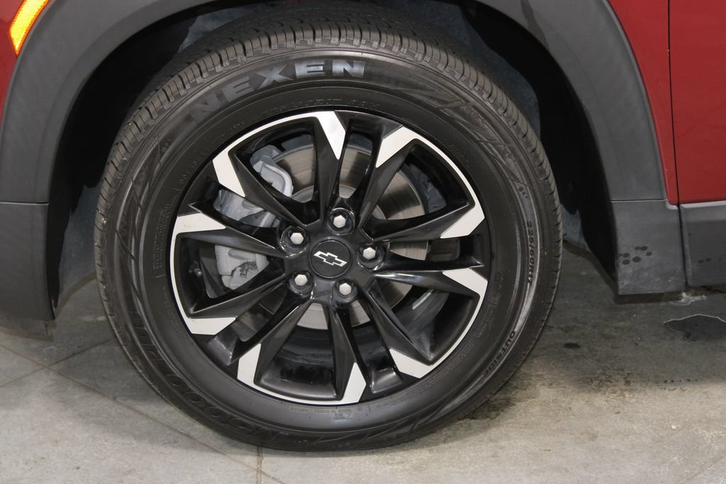 Used 2022 Chevrolet TrailBlazer LT FWD image 16