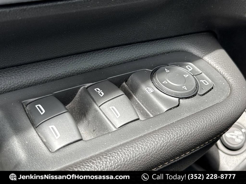Used 2019 GMC Terrain SLE w/ Driver Convenience Package image 32