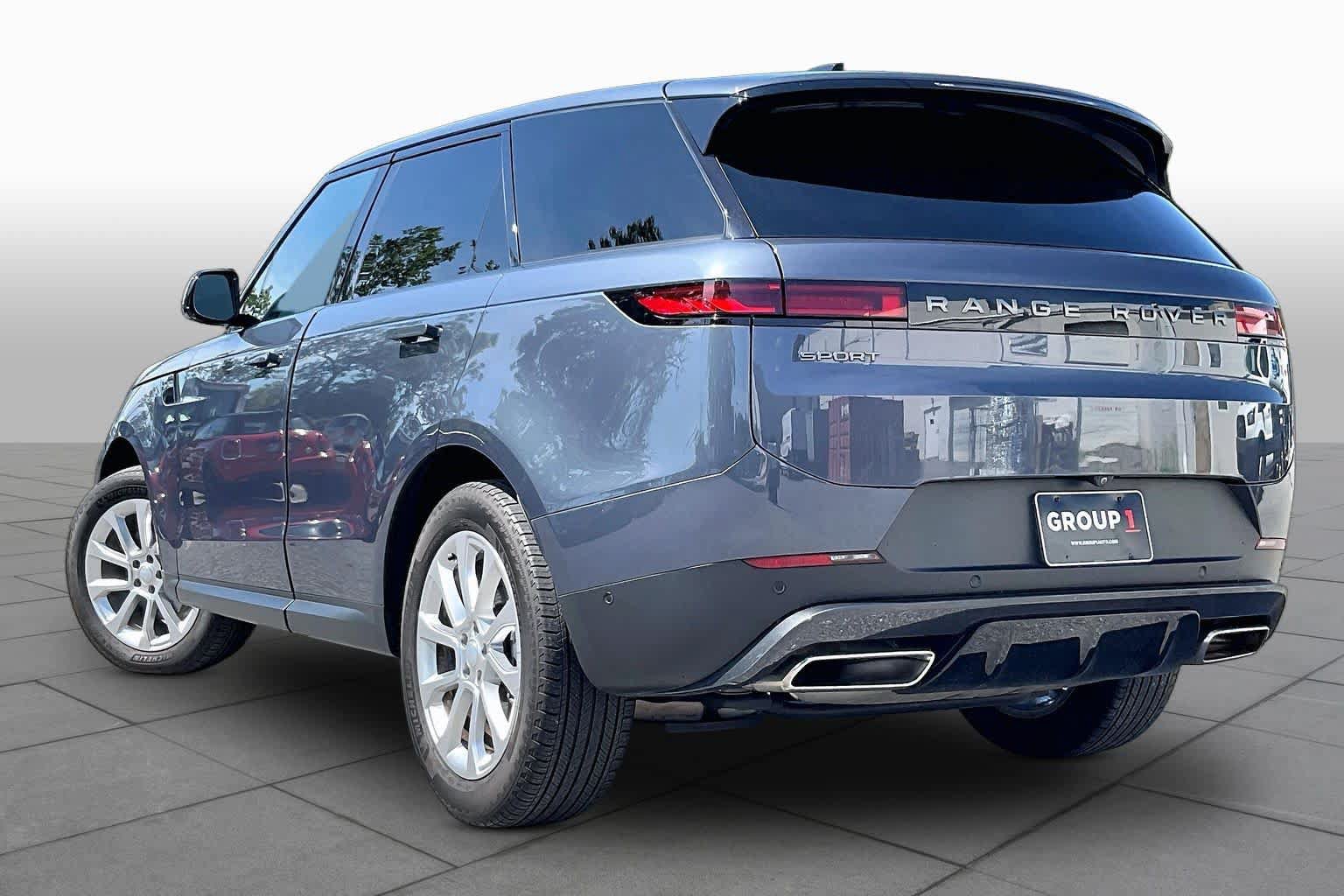 Used 2024 Land Rover Range Rover Sport SE AWD/4WD image 11