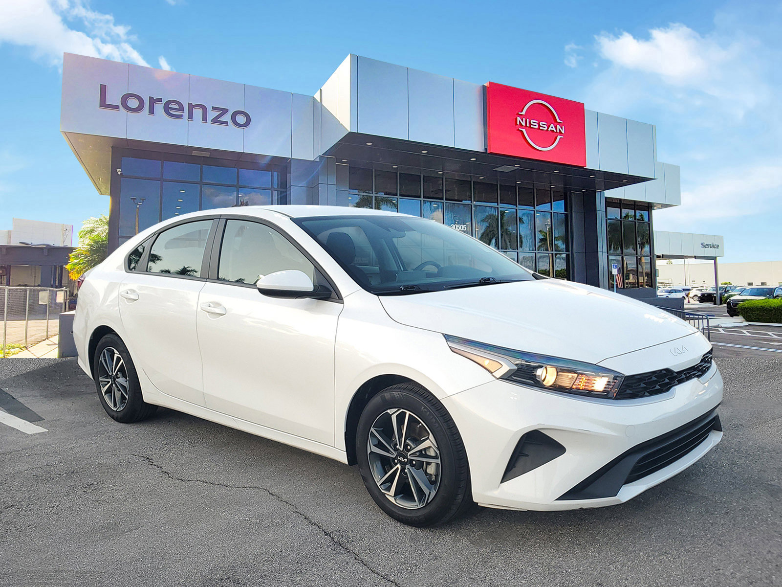 Used 2024 Kia Forte LXS image 3