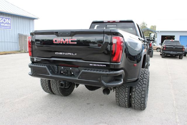 Used 2024 GMC Sierra 3500 Denali w/ Denali Reserve Package AWD/4WD image 12