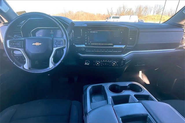 Used 2022 Chevrolet Silverado 1500 LT w/ Z71 Off-Road Package image 8