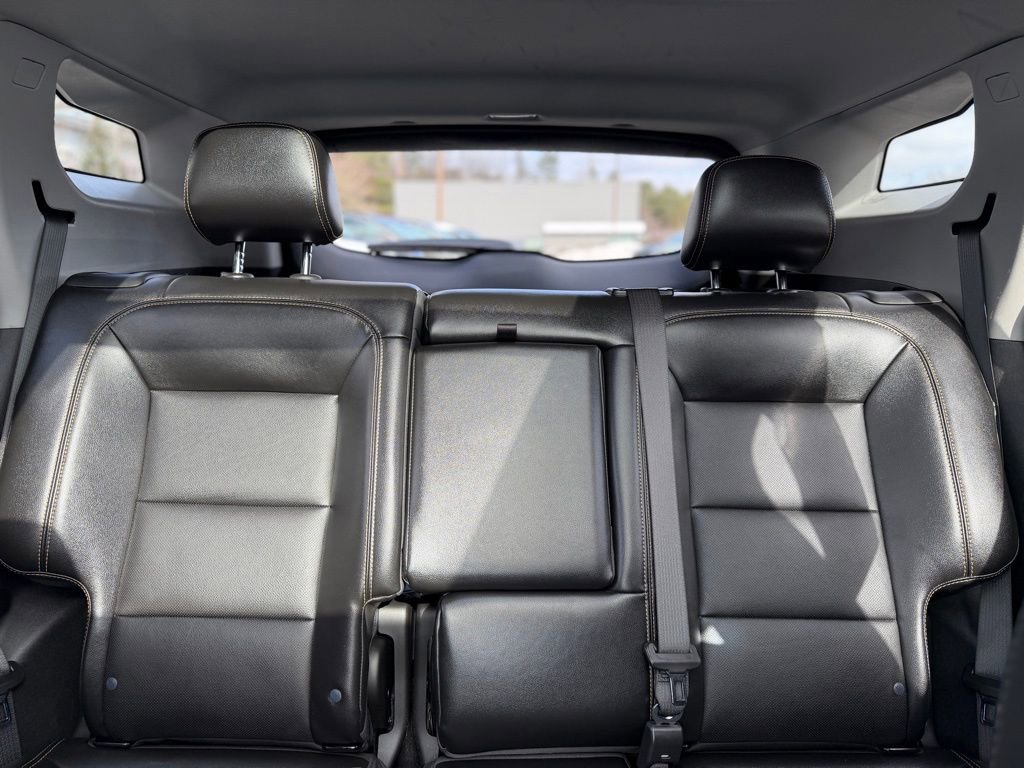 Used 2021 GMC Terrain SLT image 28