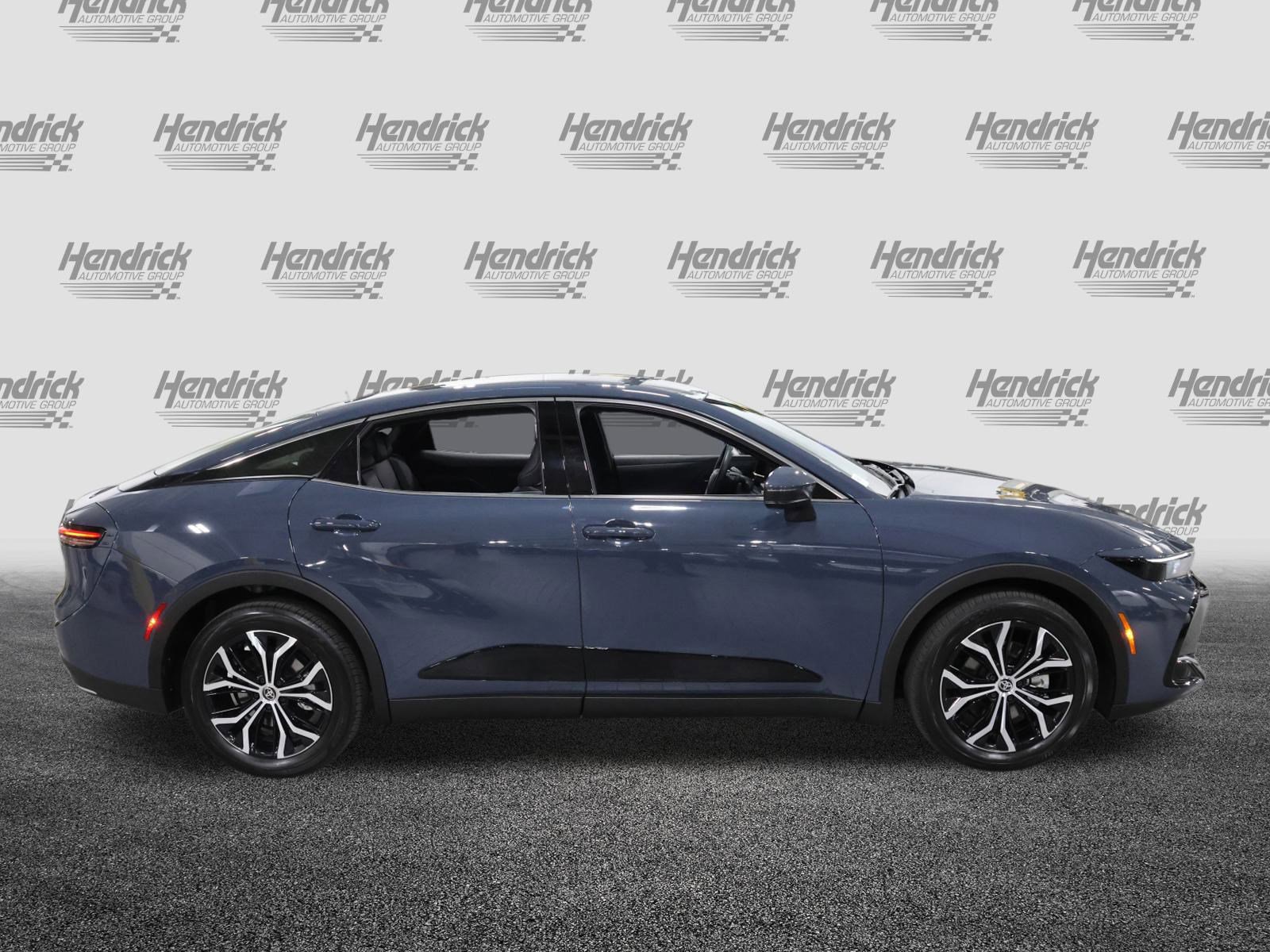 Used 2025 Toyota Crown XLE image 10