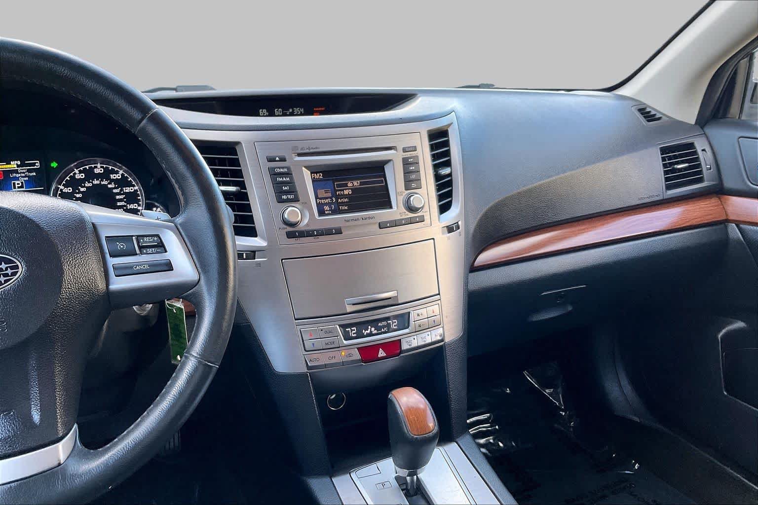 Used 2014 Subaru Outback 2.5i Limited AWD/4WD image 6
