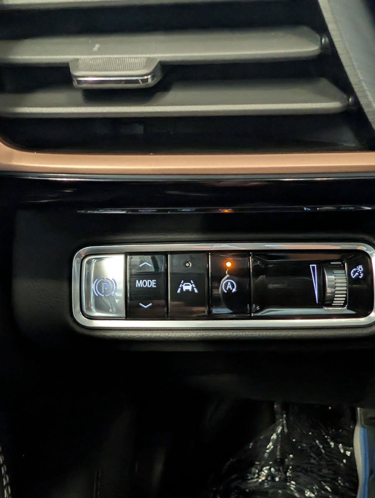 Used 2025 Buick Envision Sport Touring AWD/4WD image 30