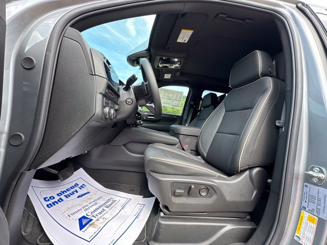 New 2026 Chevrolet Suburban Premier AWD/4WD image 12