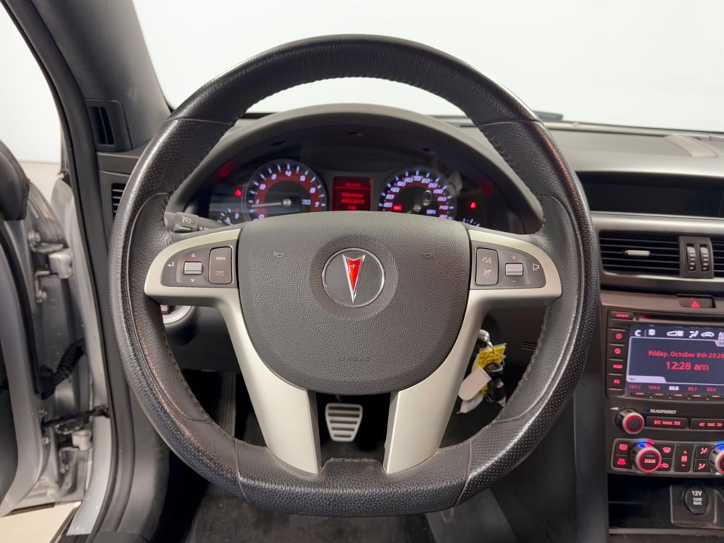 Used 2009 Pontiac G8 GXP RWD image 10