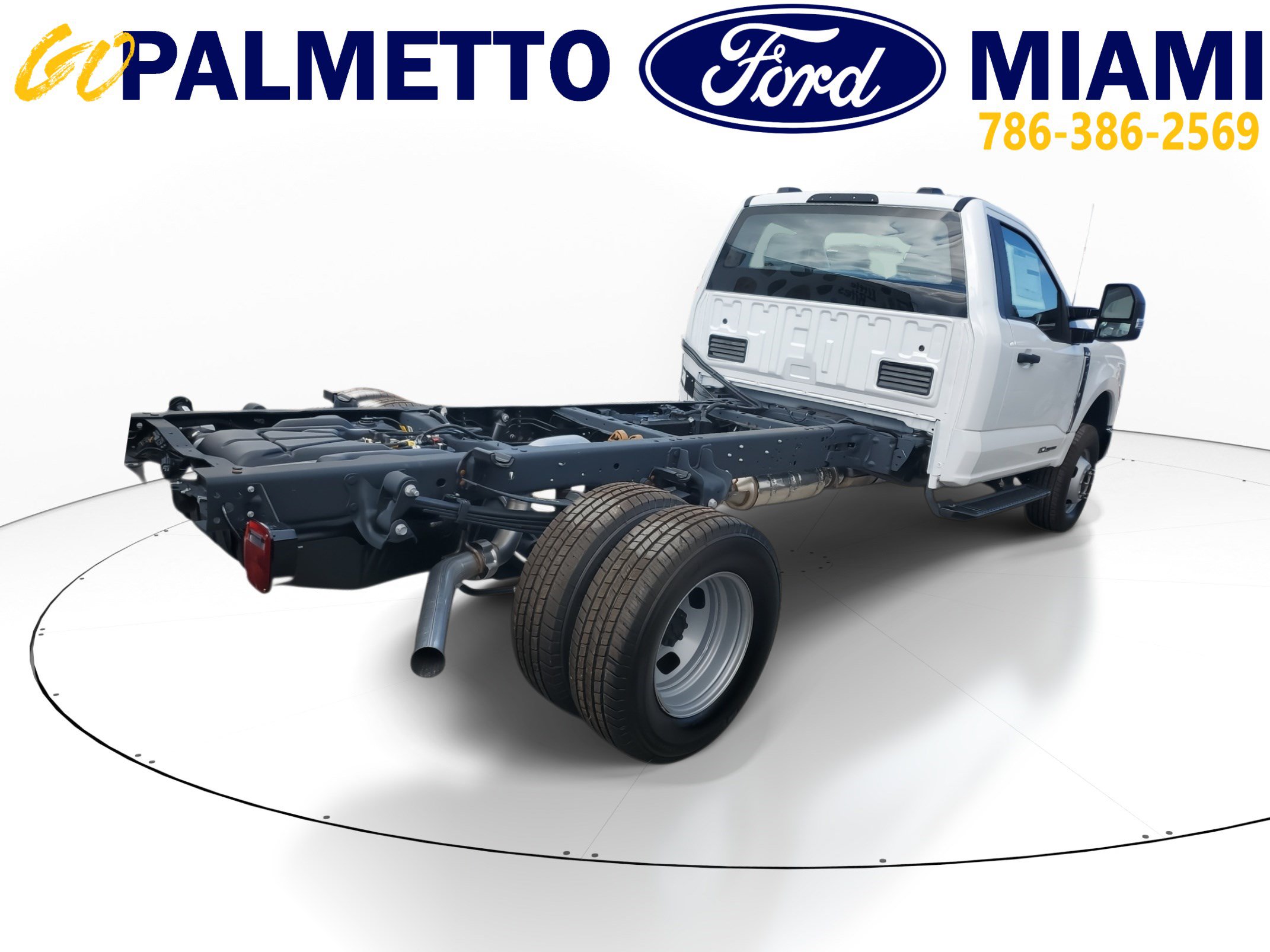 New 2024 Ford F350 XL w/ XL Chrome Package AWD/4WD image 4