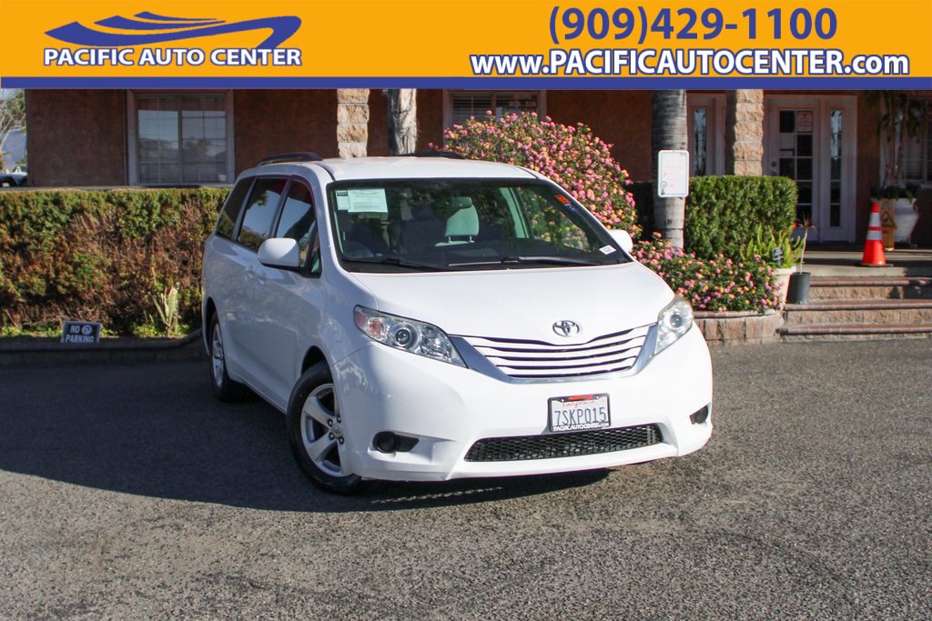 Used 2016 Toyota Sienna LE