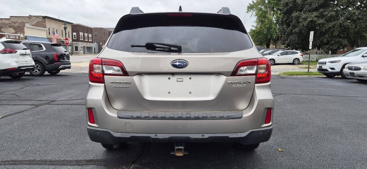 Used 2017 Subaru Outback 2.5i Limited AWD/4WD image 4