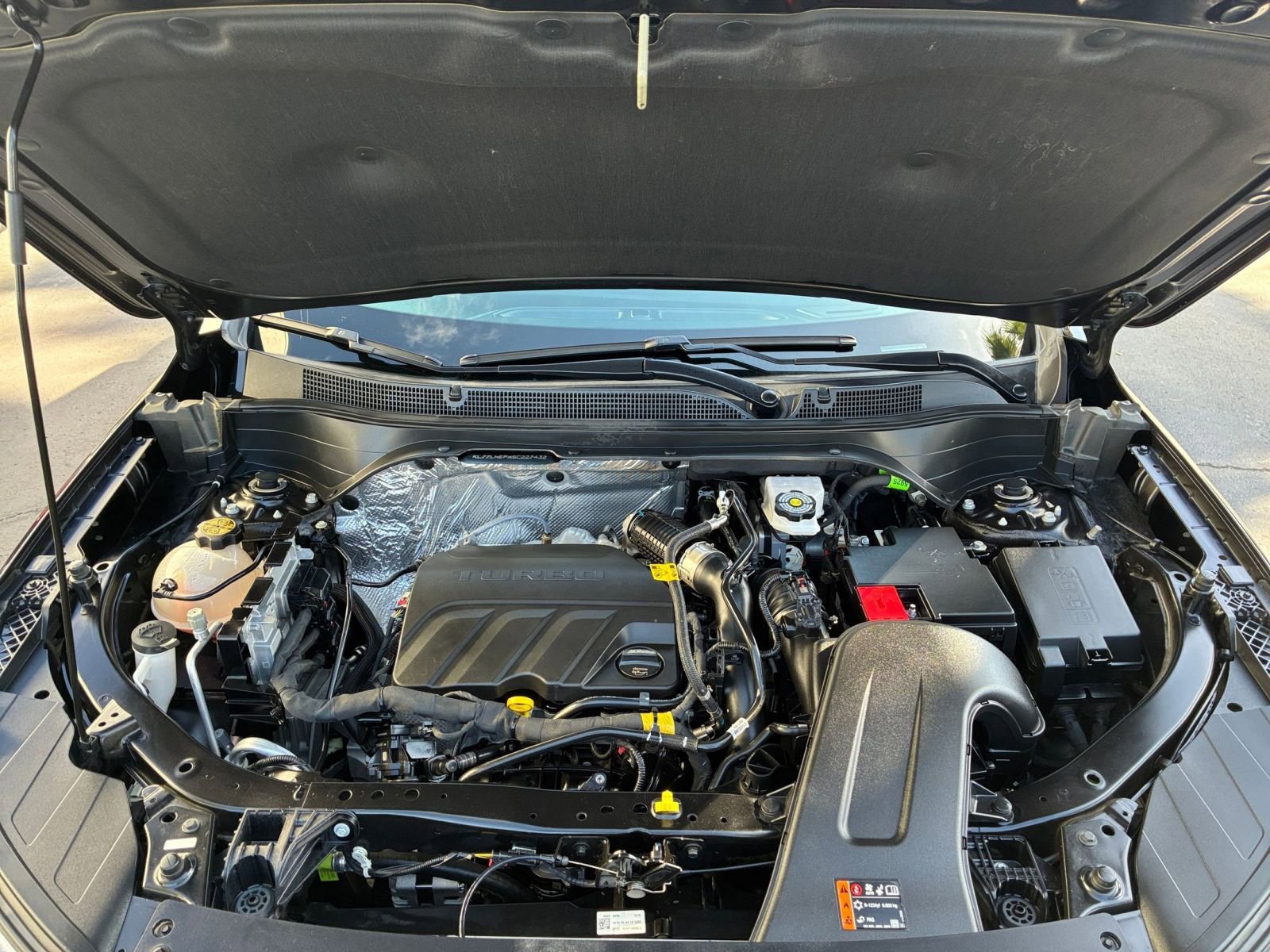 Used 2025 Chevrolet Trax LT image 31