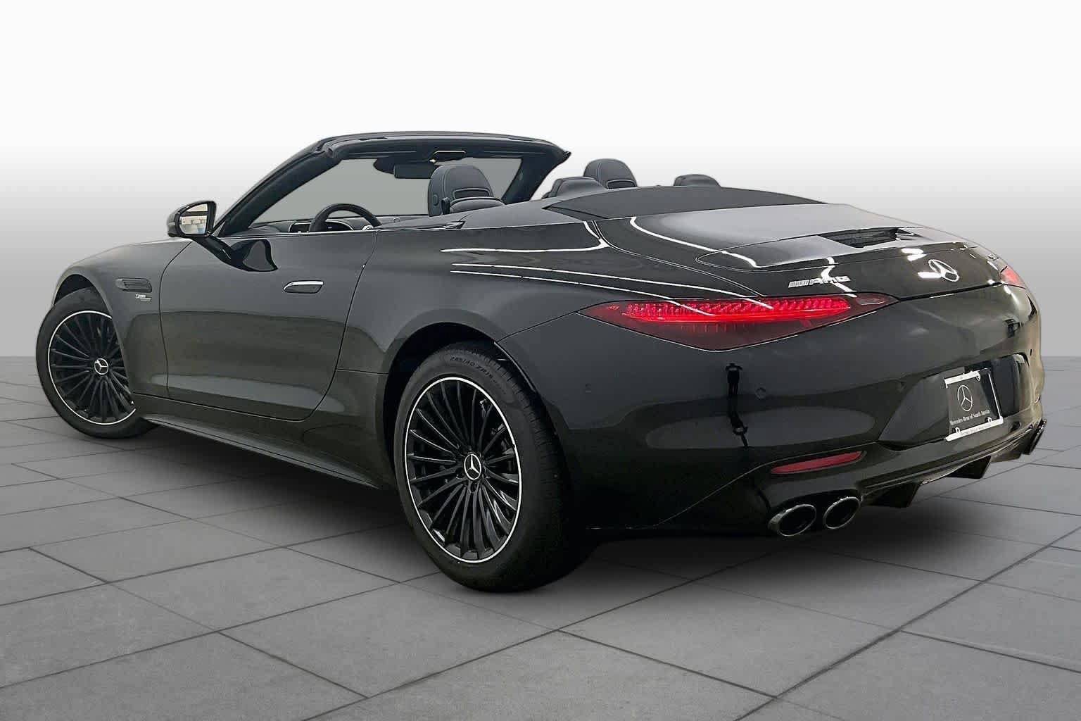 Used 2025 Mercedes-Benz SL 43 AMG image 12