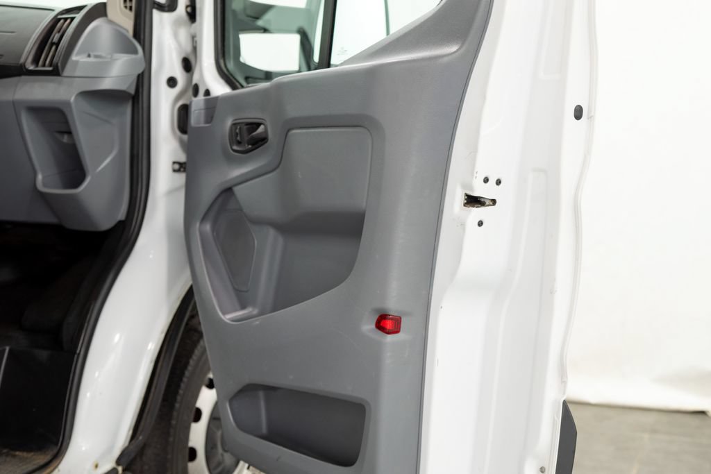 Used 2017 Ford Transit 250 138 RWD image 12