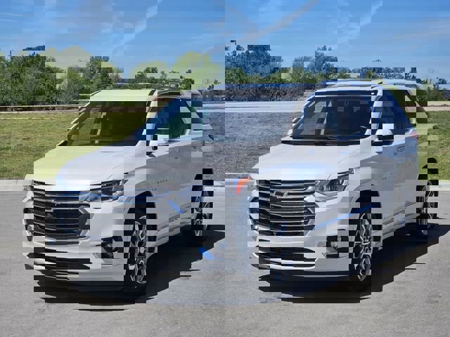 Used 2020 Chevrolet Traverse Premier w/ LPO, Floor Liner Package image 3