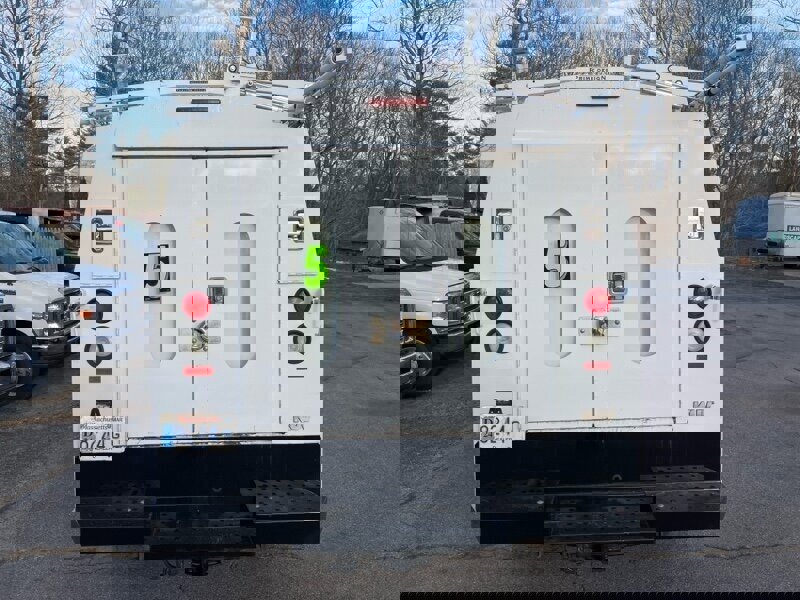 Used 2008 Ford F350 XL image 3