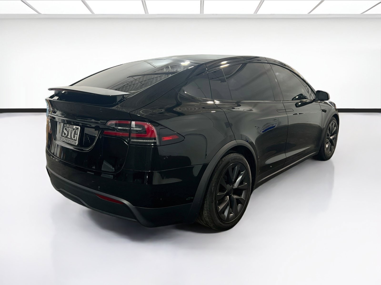 Used 2025 Tesla Model X AWD/4WD image 4
