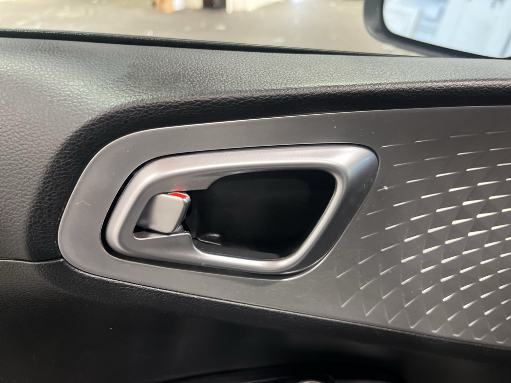 Used 2023 Kia Soul LX FWD image 29