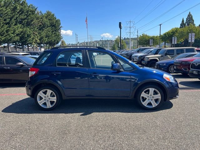 Used 2008 Suzuki SX4 Hatchback FWD image 4