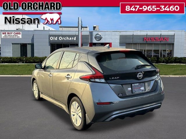 Used 2025 Nissan Leaf S image 8
