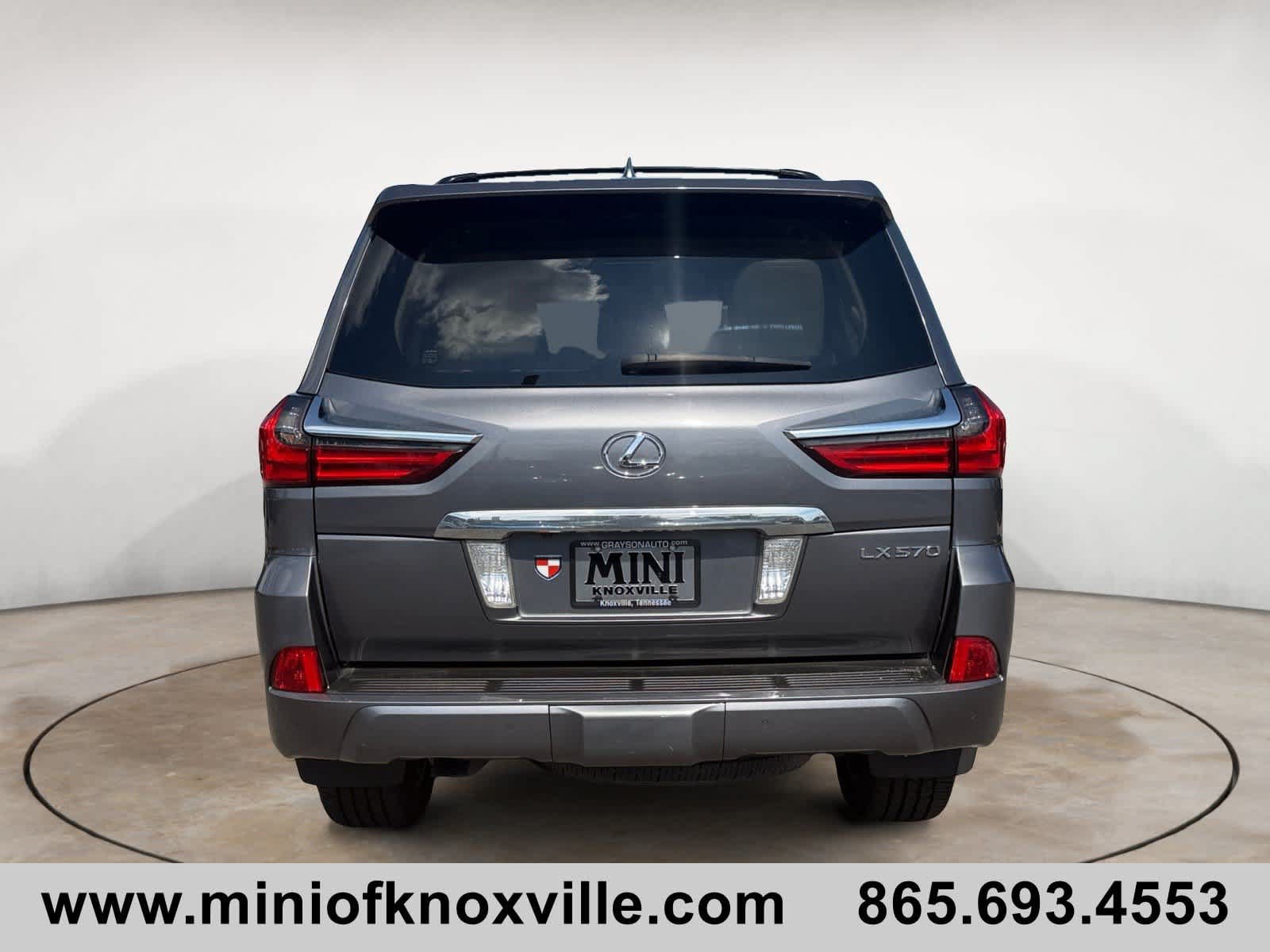 Used 2017 Lexus LX 570 4WD w/ Luxury Package image 4