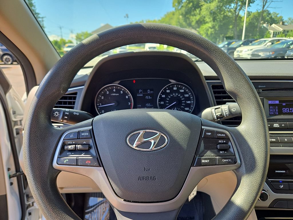 Used 2018 Hyundai Elantra SE FWD image 21