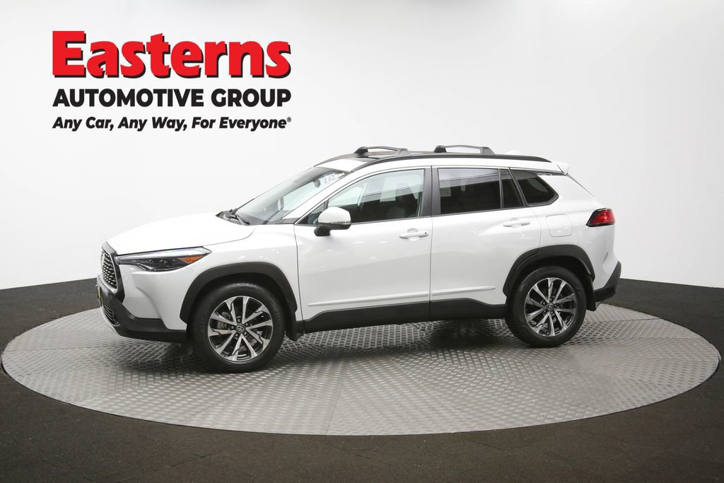 Used 2022 Toyota Corolla Cross XLE w/ Convenience Package image 55