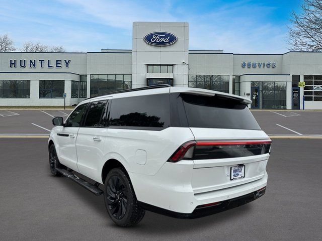 Used 2025 Lincoln Navigator L Reserve w/ Jet Appearance Package AWD/4WD image 6