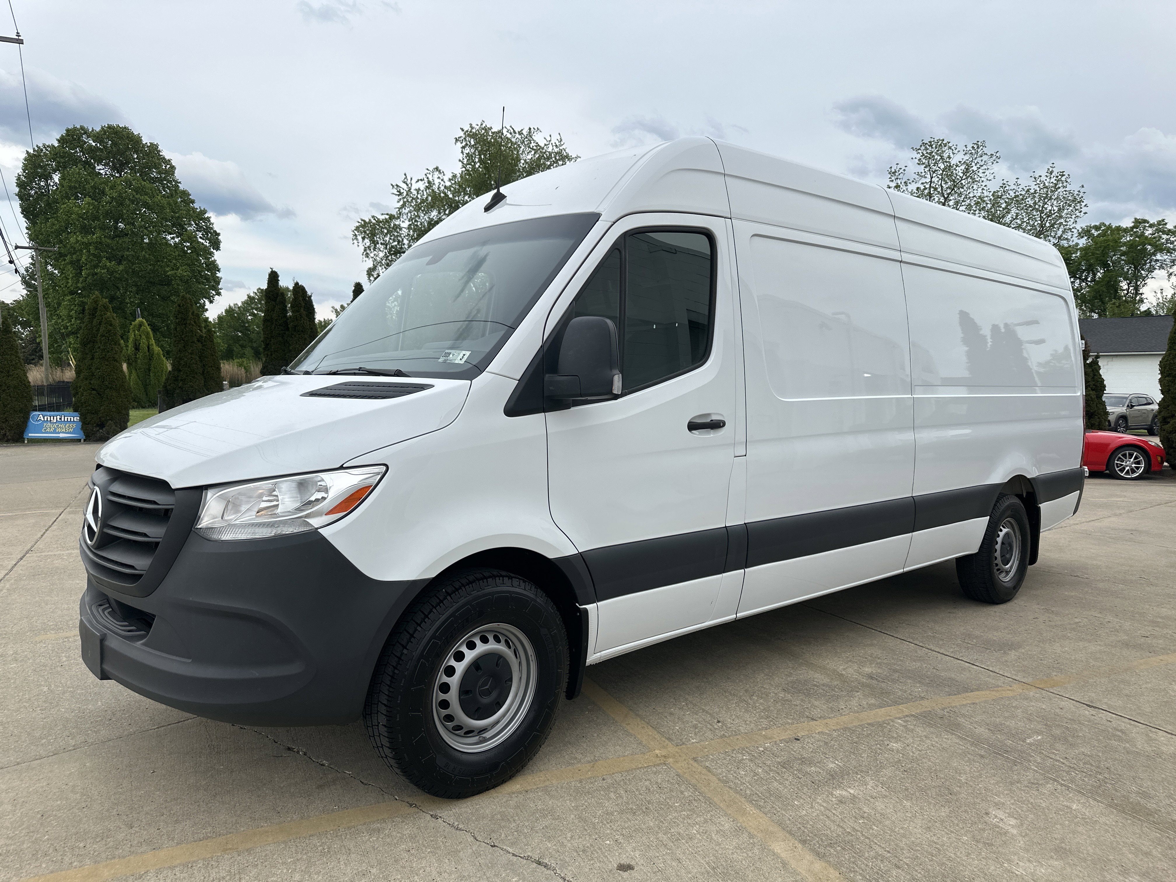 Used 2023 Mercedes-Benz Sprinter 2500 image 3
