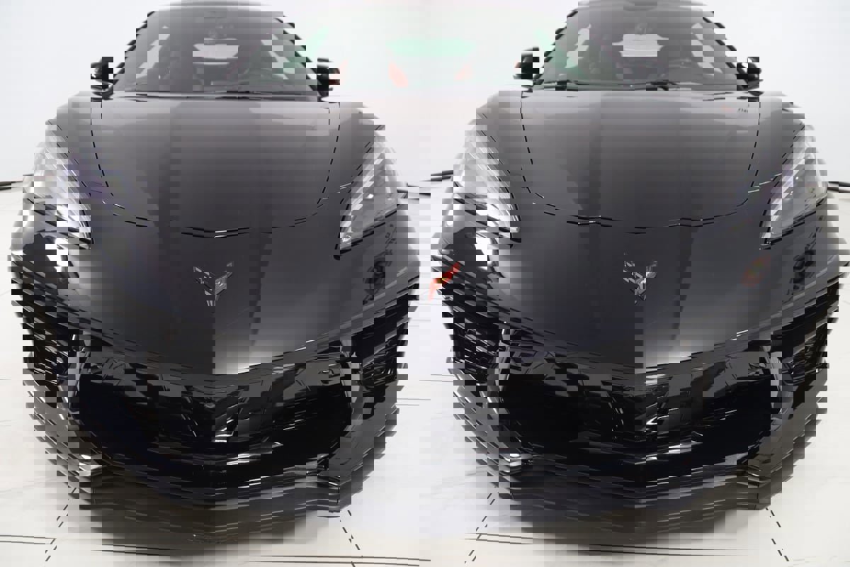 Used 2020 Chevrolet Corvette Stingray Premium Cpe w/ 3LT Preferred Equipment Group image 37