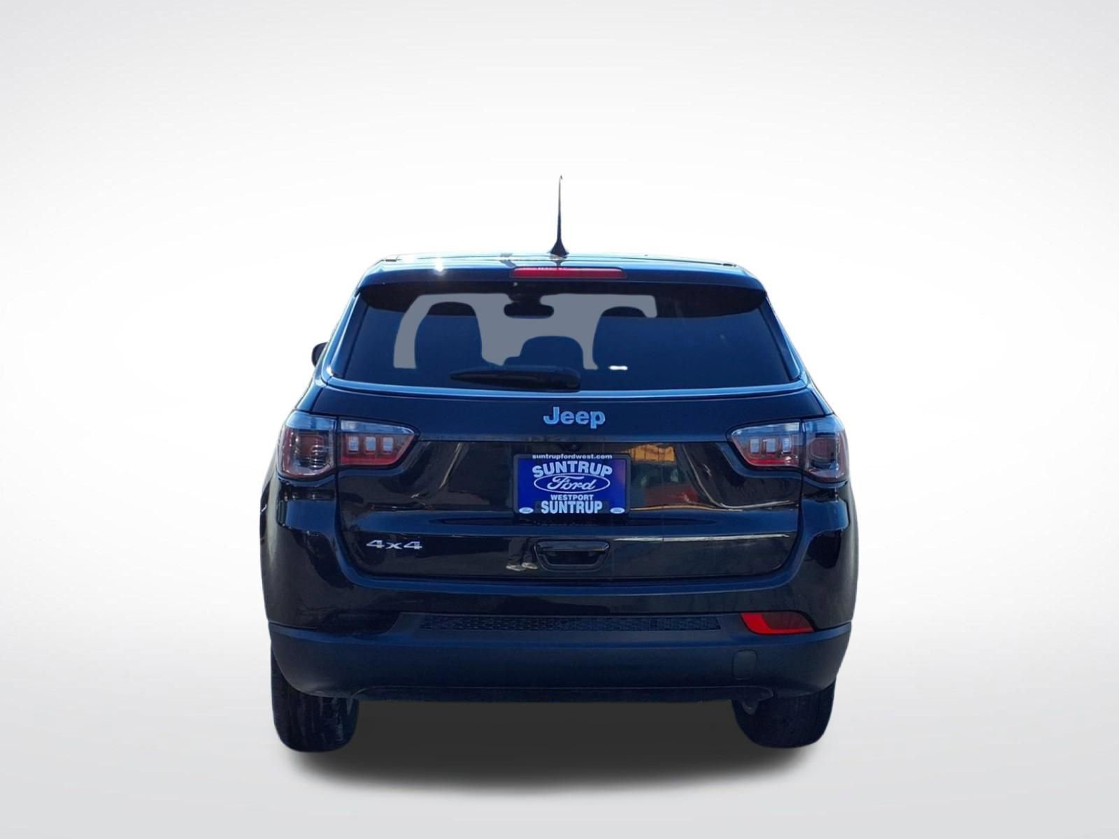 Used 2023 Jeep Compass Sport image 23