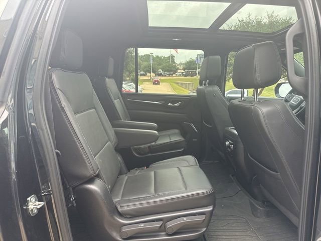 Used 2024 GMC Yukon XL Denali RWD image 10