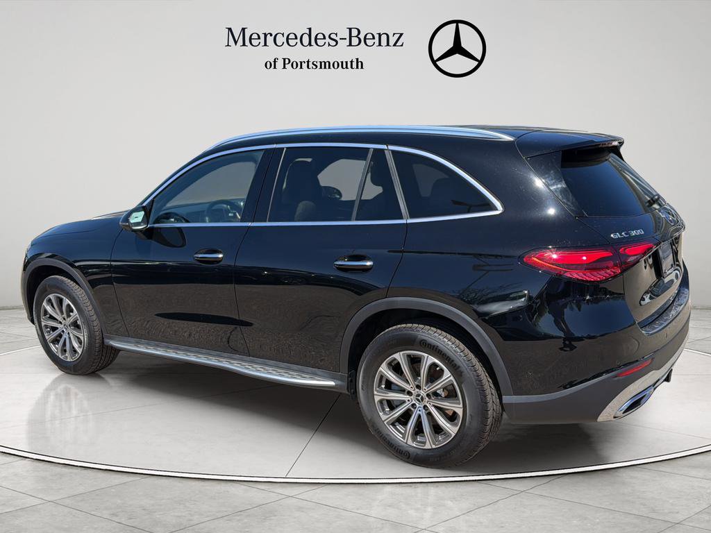 Used 2026 Mercedes-Benz GLC 300 4MATIC image 3