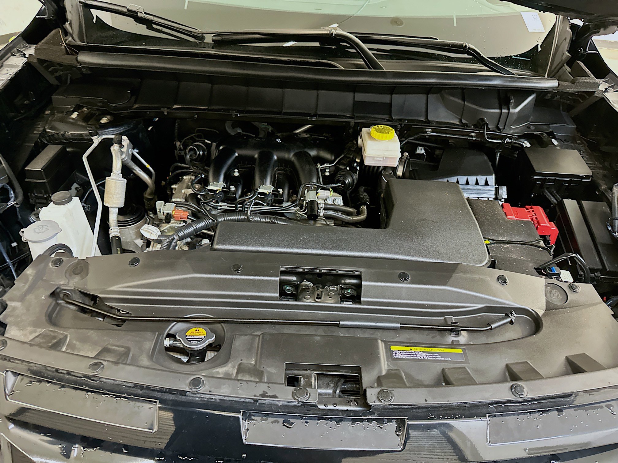 Used 2024 Nissan Pathfinder SV image 34