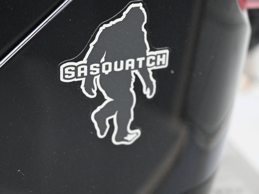 New 2025 Ford Bronco Heritage Edition image 15