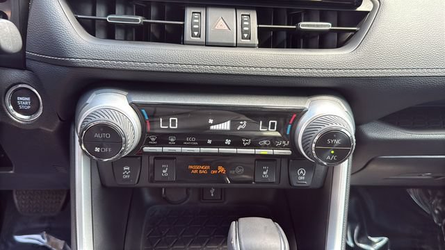 Used 2022 Toyota RAV4 XLE Premium FWD image 25