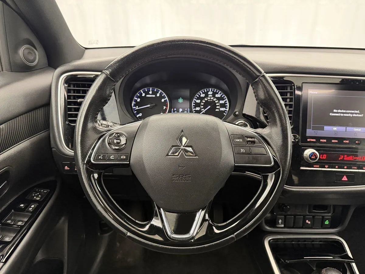 Used 2020 Mitsubishi Outlander SEL FWD image 8