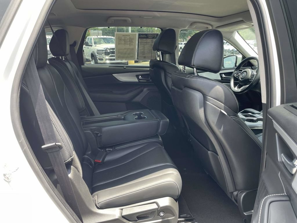 Used 2023 Acura MDX w/ Technology Package FWD image 18