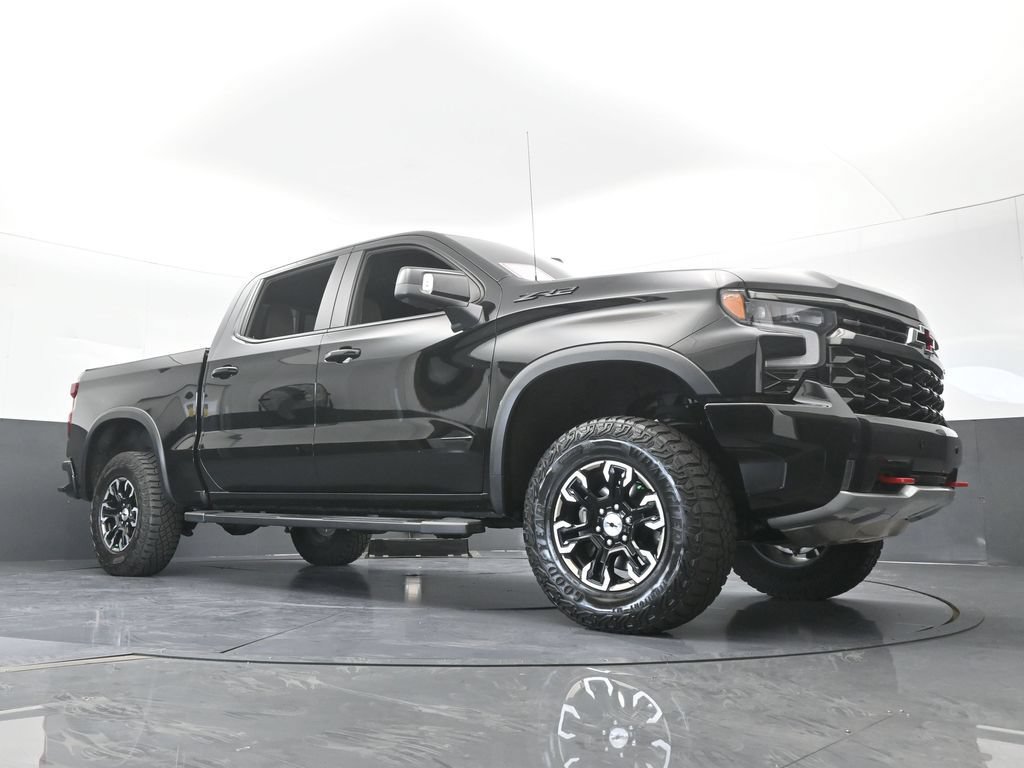 Used 2025 Chevrolet Silverado 1500 ZR2 w/ Technology Package AWD/4WD image 74