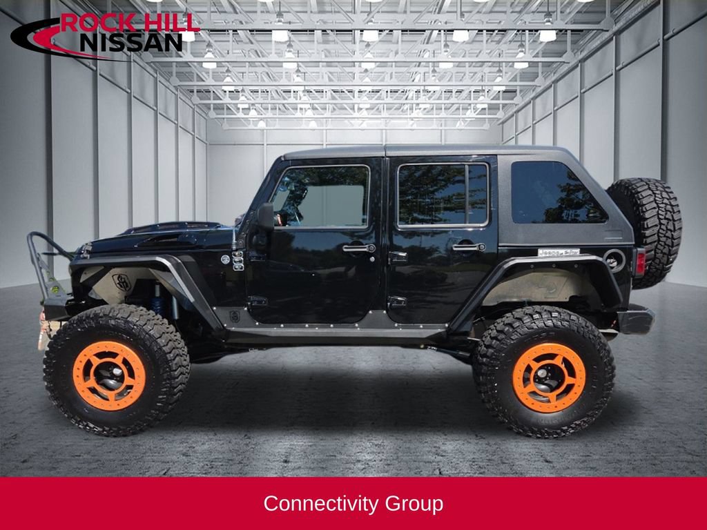 Used 2015 Jeep Wrangler Unlimited Rubicon w/ Connectivity Group AWD/4WD image 4