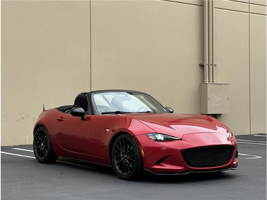 Used 2016 MAZDA MX-5 Miata Club w/ Brembo/BBS Package RWD image 2