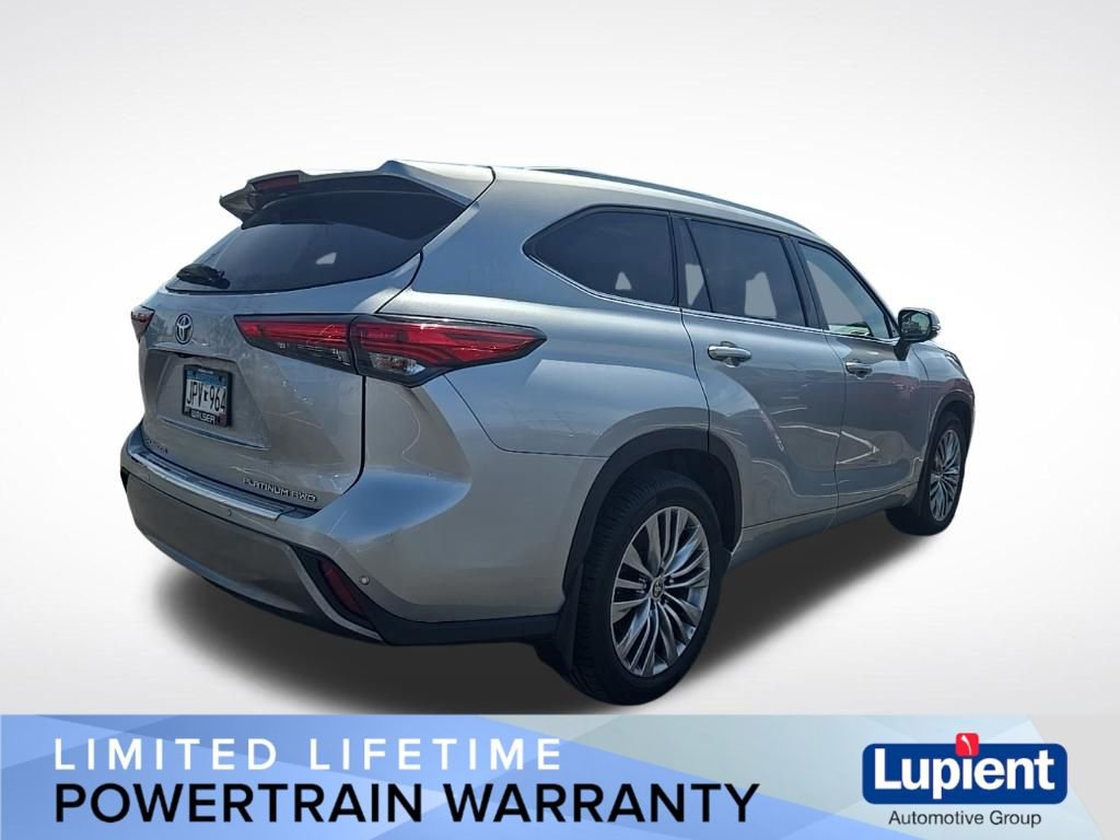 Used 2021 Toyota Highlander Platinum AWD/4WD image 4