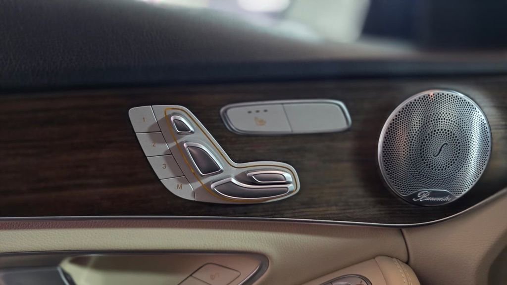 Used 2021 Mercedes-Benz C 300 4MATIC Sedan w/ Premium Package image 19