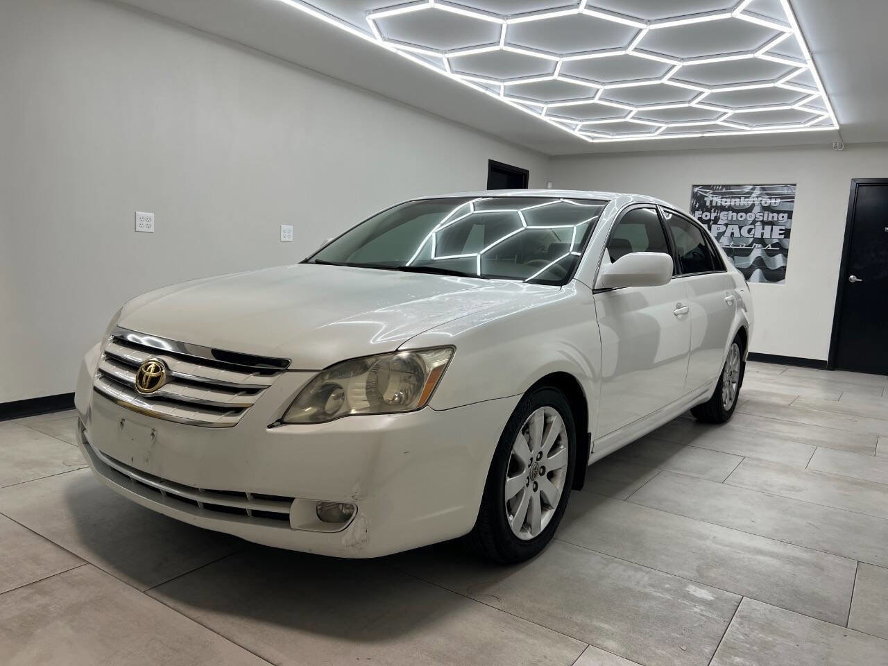 Used 2006 Toyota Avalon Limited for Sale - Kelley Blue Book