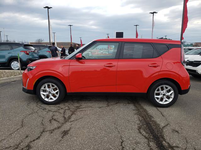 Certified 2023 Kia Soul LX w/ LX Technology Package image 8