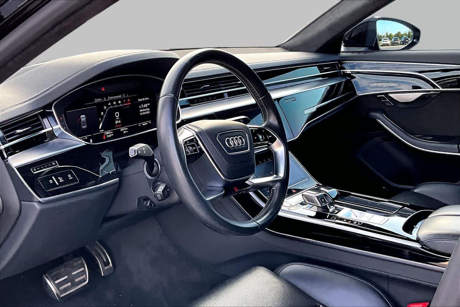 Used 2020 Audi S8 L AWD/4WD image 17