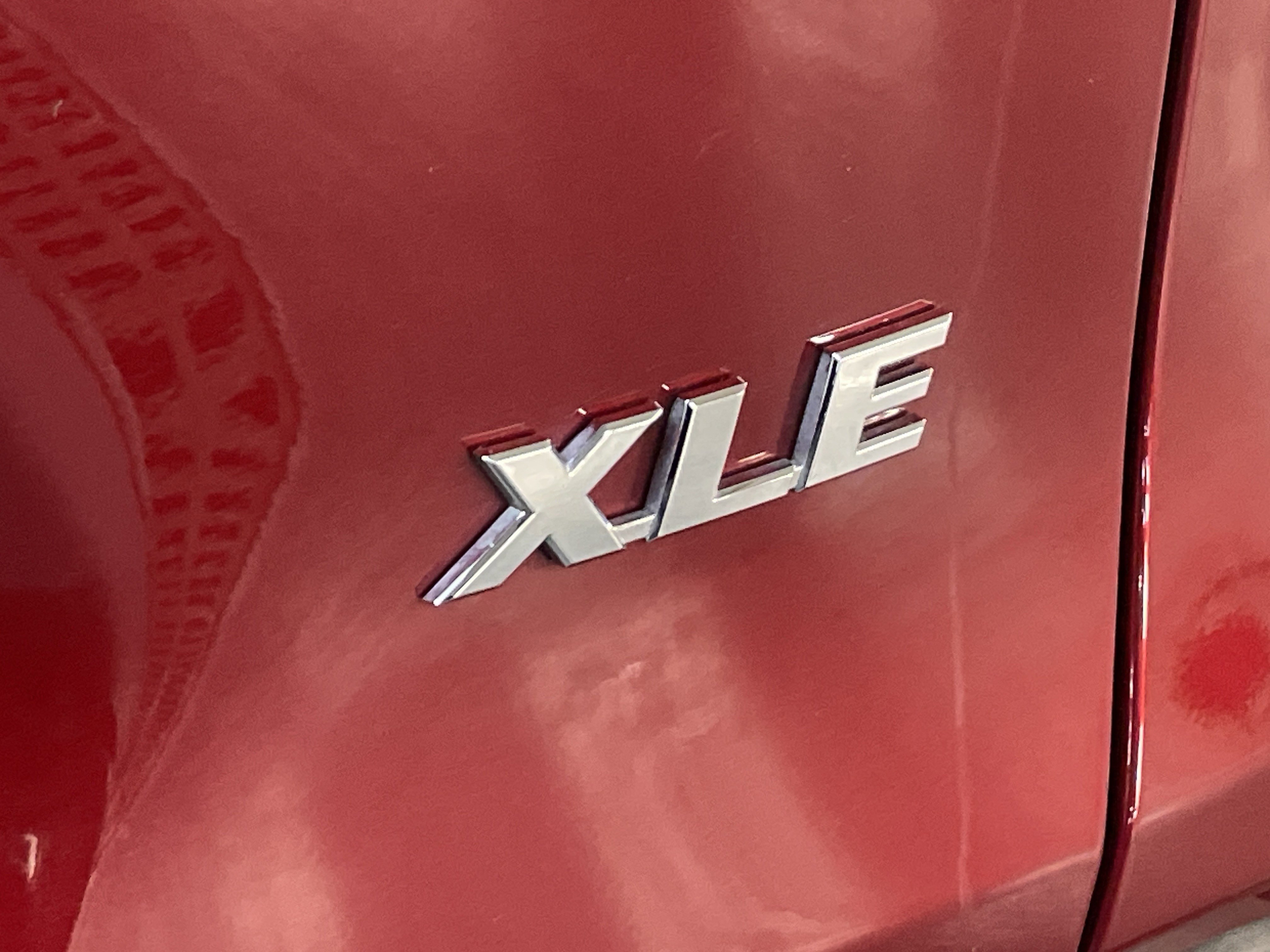 Used 2024 Toyota RAV4 XLE image 33